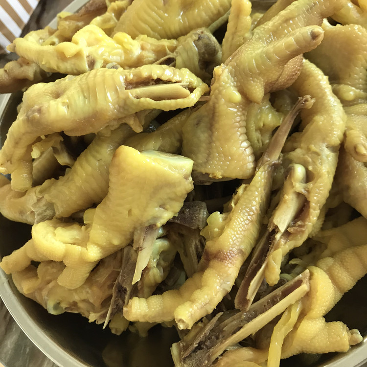 盐焗鸡爪的做法