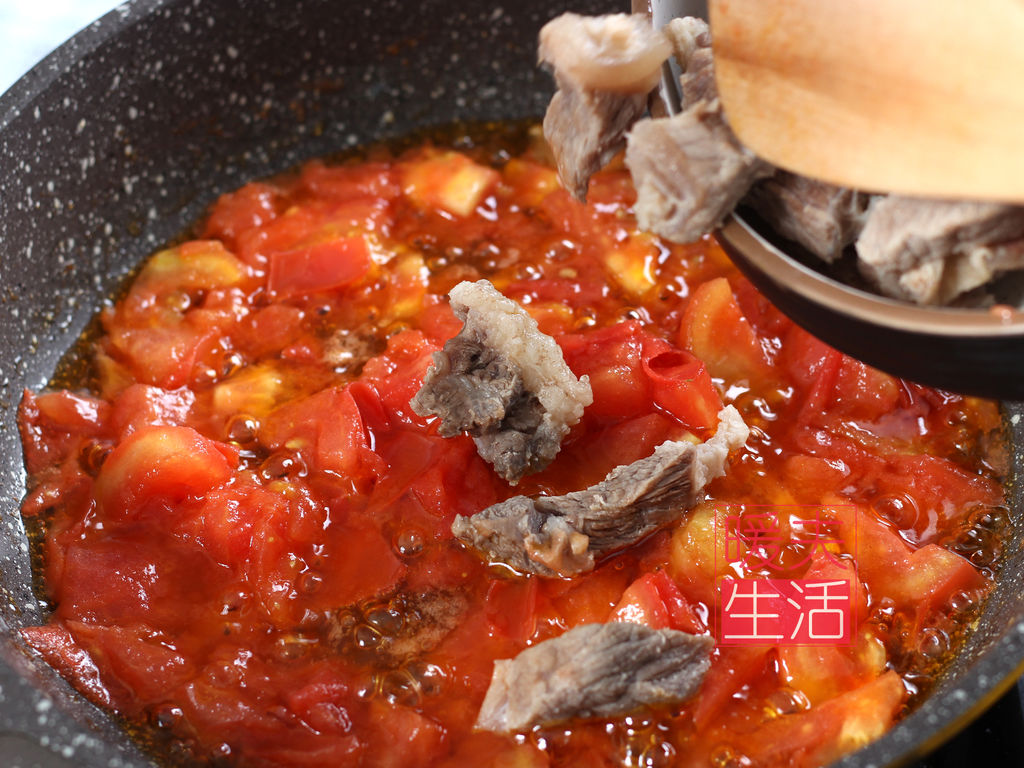 【番茄牛腩煲】终于知道怎么把催熟的番茄做好吃了_哔哩哔哩_bilibili