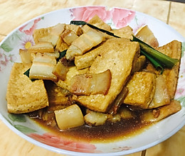 豆腐焖五花肉的做法