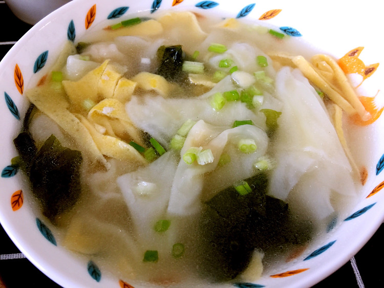 芦笋娃娃菜馄饨的做法