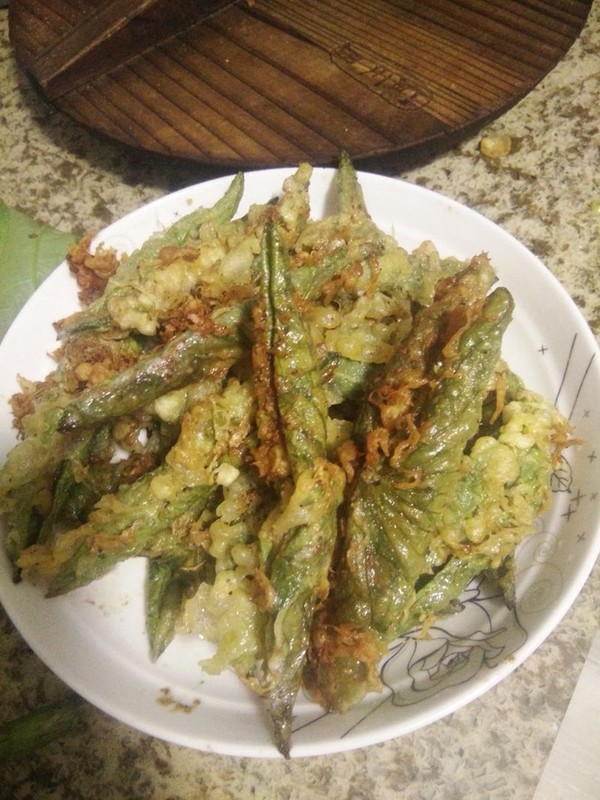 荷叶之小荷才露尖尖角