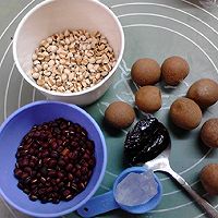 红豆薏米桂圆养颜汤的做法图解6