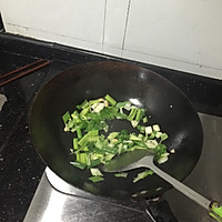 红萝卜炒腊肉的做法图解4