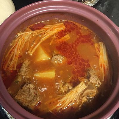 韩式辣排骨土豆汤