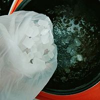 桃胶皂米角炖雪燕的做法图解8