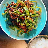 下饭尖椒牛肉丝的做法图解4