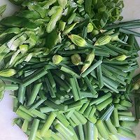 快手小炒：韭菜苔炒豆皮的做法图解4