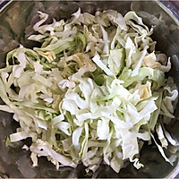 包菜炒蛋的做法图解3