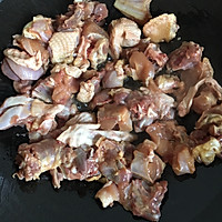 #钟于经典传统味#鲜蘑菇洋葱炒鸡肉的做法图解5