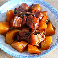 红烧肉炖土豆茶树菇的做法图解10