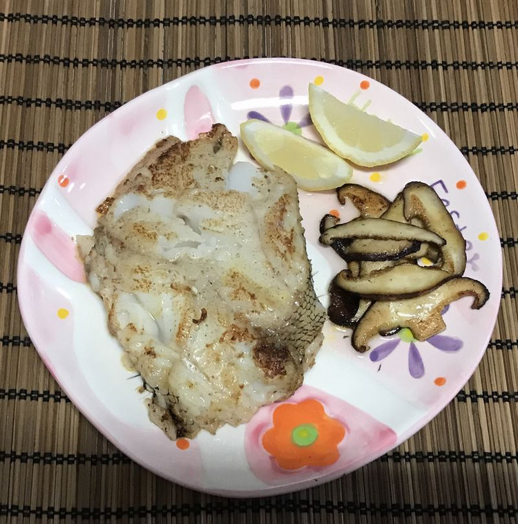 香煎鳕鱼（孩子最爱菜之一）的做法