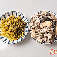 酸菜鸡的做法图解1