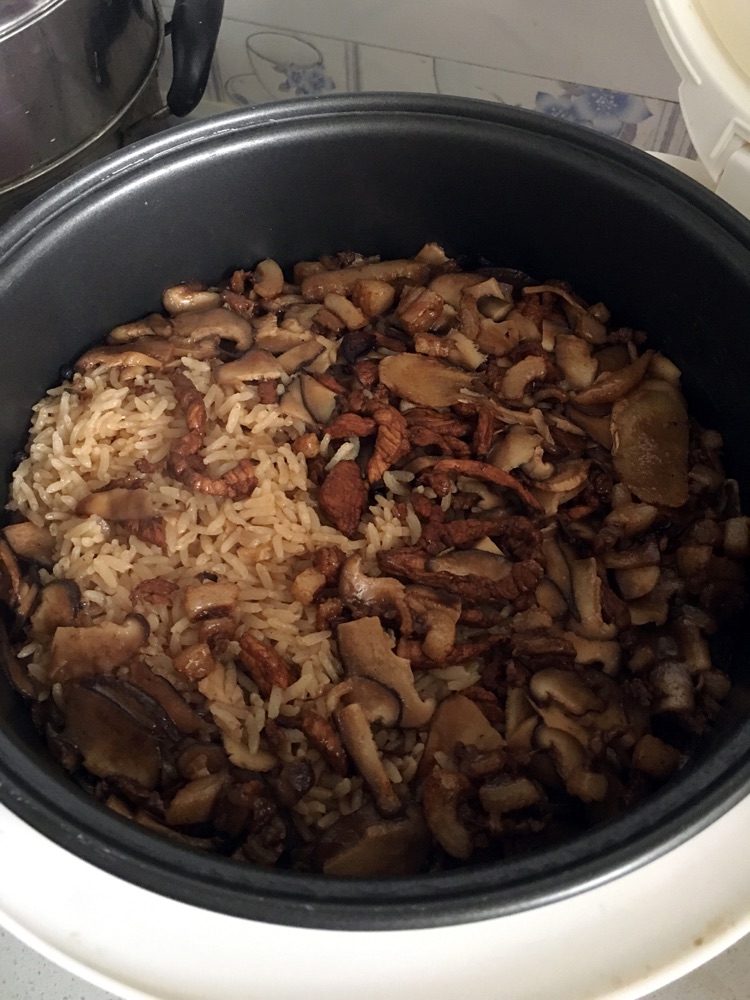 香菇肉焖饭的做法图解5