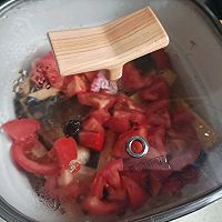 番茄豆腐煮鱼尾巴的做法图解11