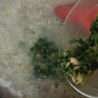 补铁猪肝菠菜粥的做法图解10