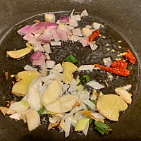 【荼靡美食】超级下饭的一锅鲜“杂鱼煲”的做法图解6