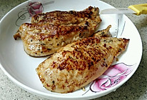 意式香草煎焗鸡胸肉的做法