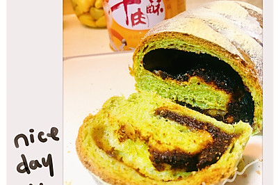 菠菜红豆肉酥包