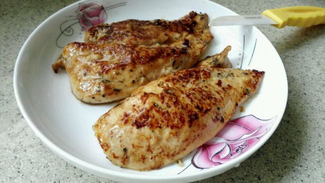 意式香草煎焗鸡胸肉的做法