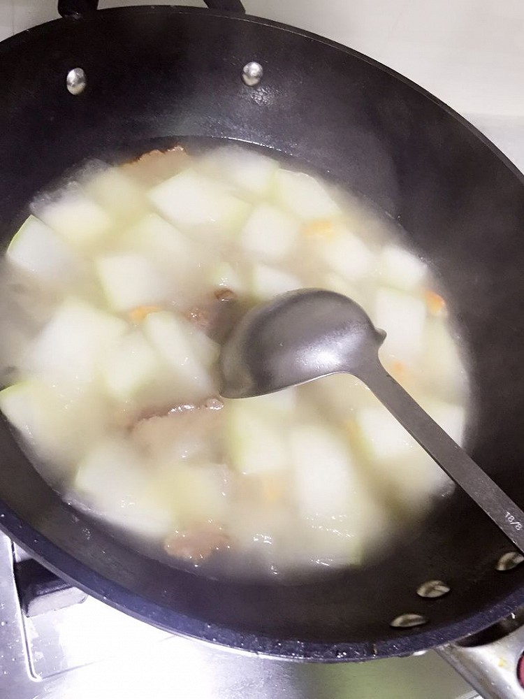 潮汕萝卜干虾肉冬瓜汤的做法