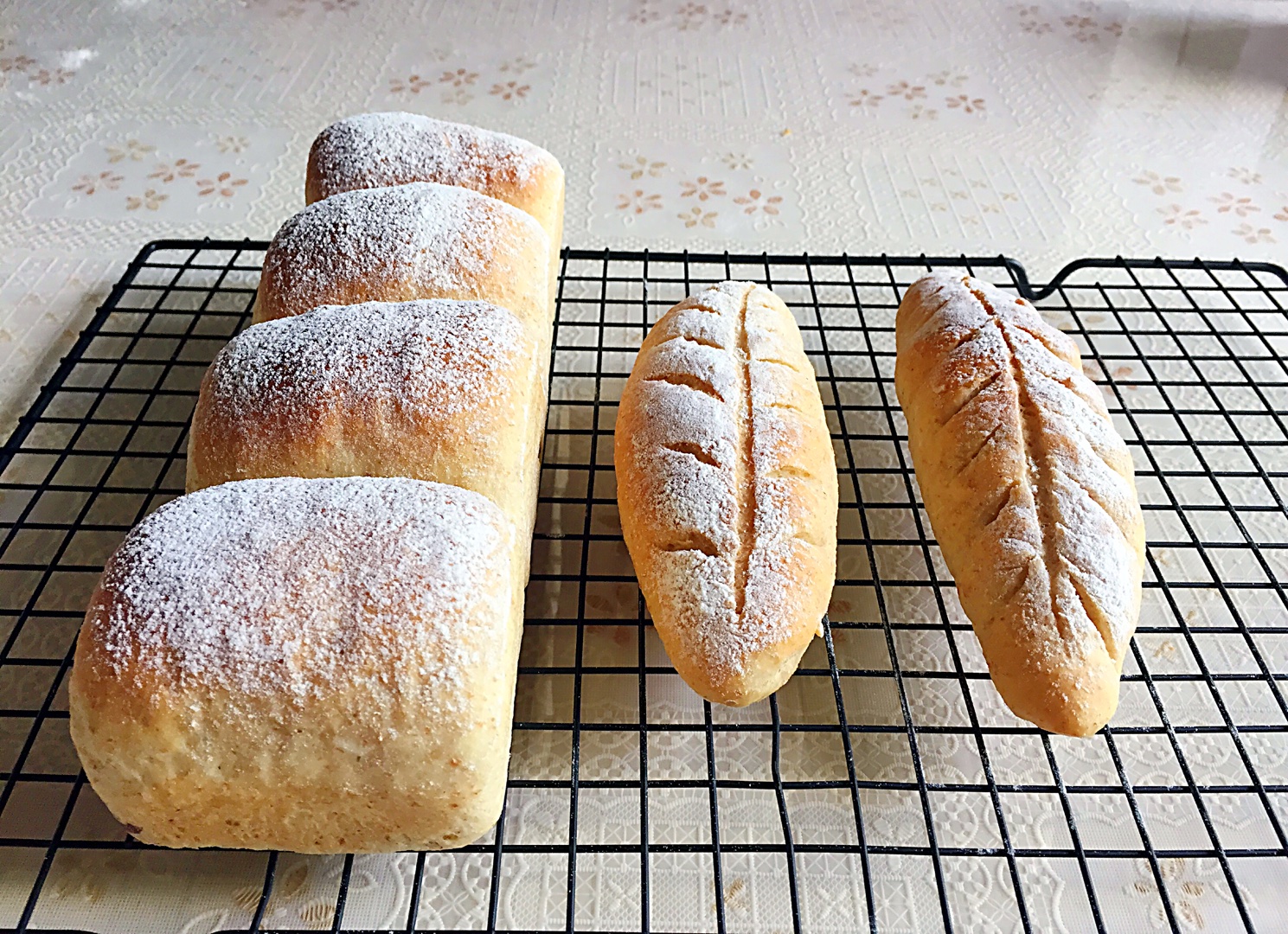 Super soft 100% whole wheat bread (no oil and low sugar)