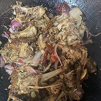 椒盐鸭架的做法图解5