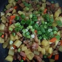 又伊鲜 | 腊肉土豆焖饭的做法图解10