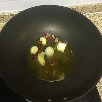 东北小鸡炖蘑菇的做法图解9