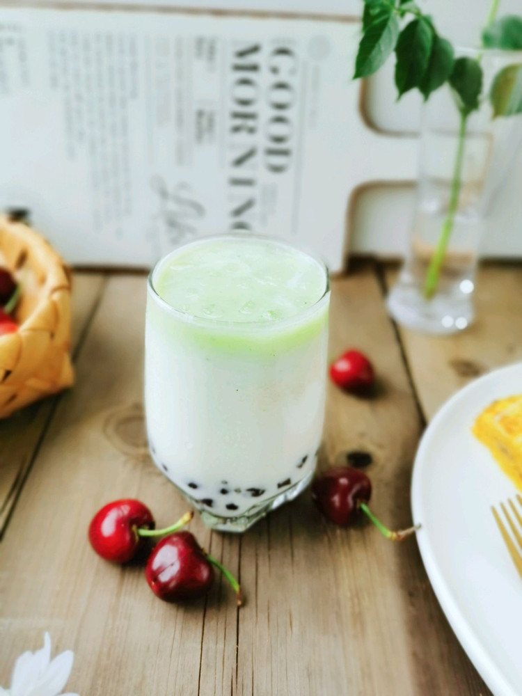 夏日冰饮—绿茶珍珠奶茶的做法