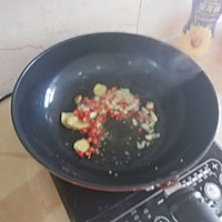 青椒炒肉的做法图解5