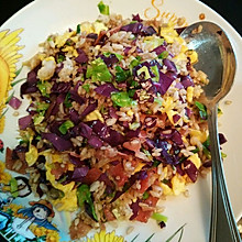 紫甘蓝包菜炒蛋饭