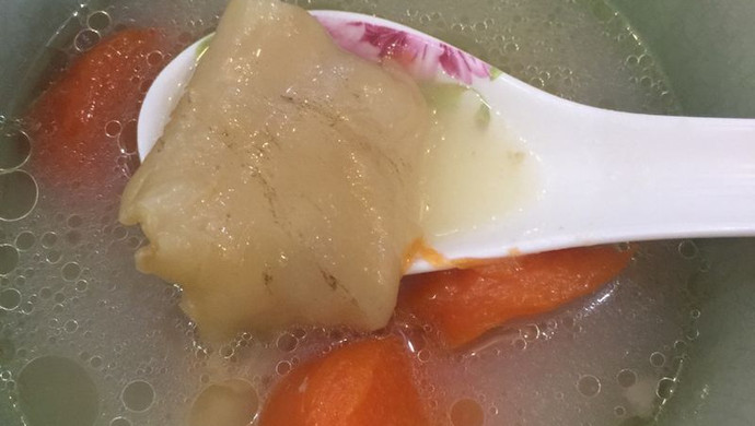 花胶骨头汤