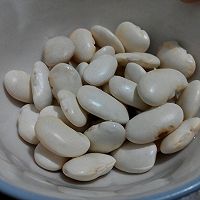 芸豆薏米煲猪手—冬季暖身的做法图解3