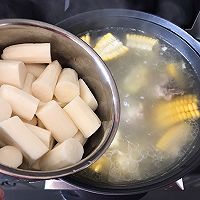 #母亲节，给妈妈做道菜# 排骨玉米山药汤的做法图解7