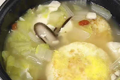 三鲜白菜豆腐煲