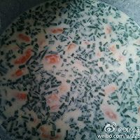 鸡蛋虾仁葱油饼的做法图解3