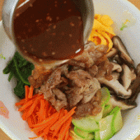 【宝宝辅食】韩式牛肉拌饭的做法图解7