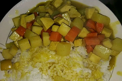美味咖喱鸡肉饭