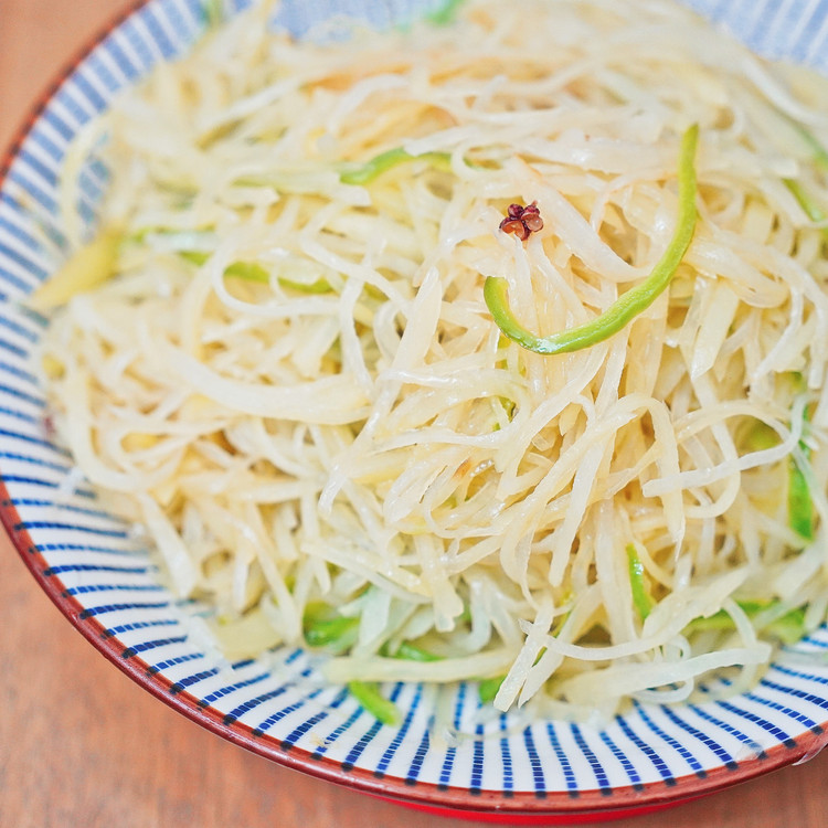 家常下饭菜清炒土豆丝的做法