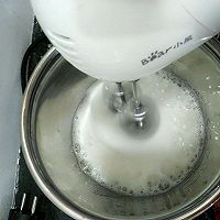 戚风蛋糕的做法图解8