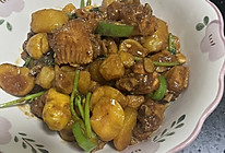 土豆板栗焖鸡翅的做法