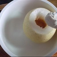 川贝黄冰糖炖雪梨的做法图解3