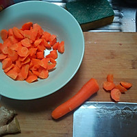 照烧胡萝卜的做法图解1