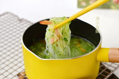 虾干萝卜粉丝汤