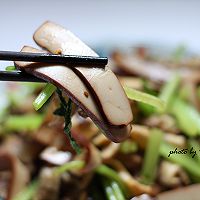 芹菜肉片炒鸡蛋干#沈师傅神奇鸡蛋干#的做法图解11