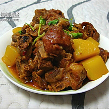 压锅酱烧土豆排骨