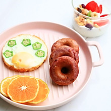 #麦子厨房#小红锅宝宝早餐：酵母版紫薯坚果甜甜圈
