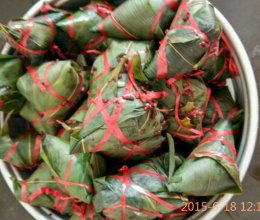 黑米红豆杂粮粽的做法