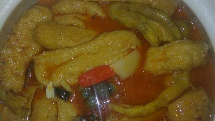 猪脚螺丝鸭脚煲