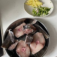 香煎馬絞魚的做法图解1